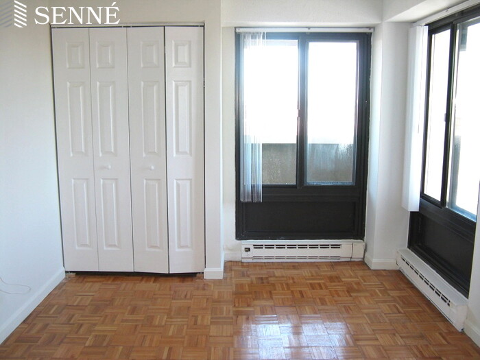 929 Massachusetts Ave, Harvard Square