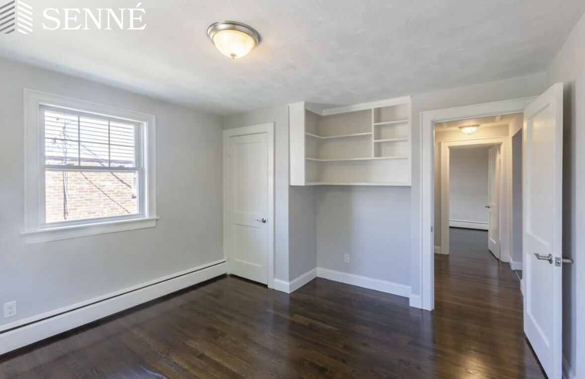 50 Aldrich Rd, East Watertown