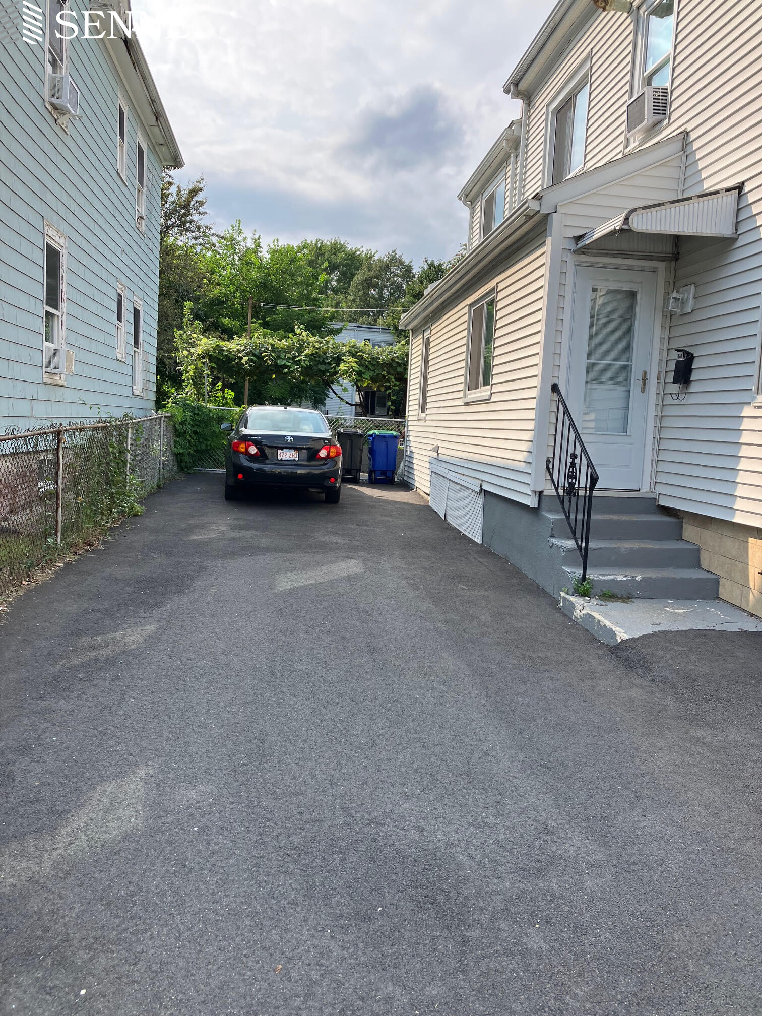 322 Lowell St, Magoun Square