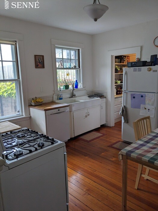 243 Huron Ave, West Cambridge