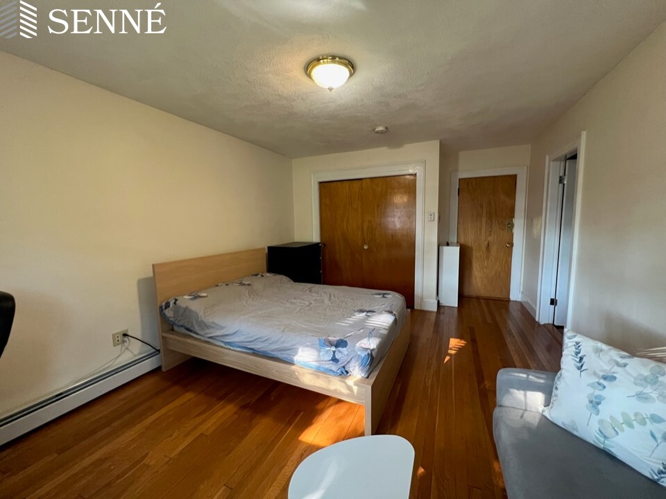 38 Day St, Davis Square