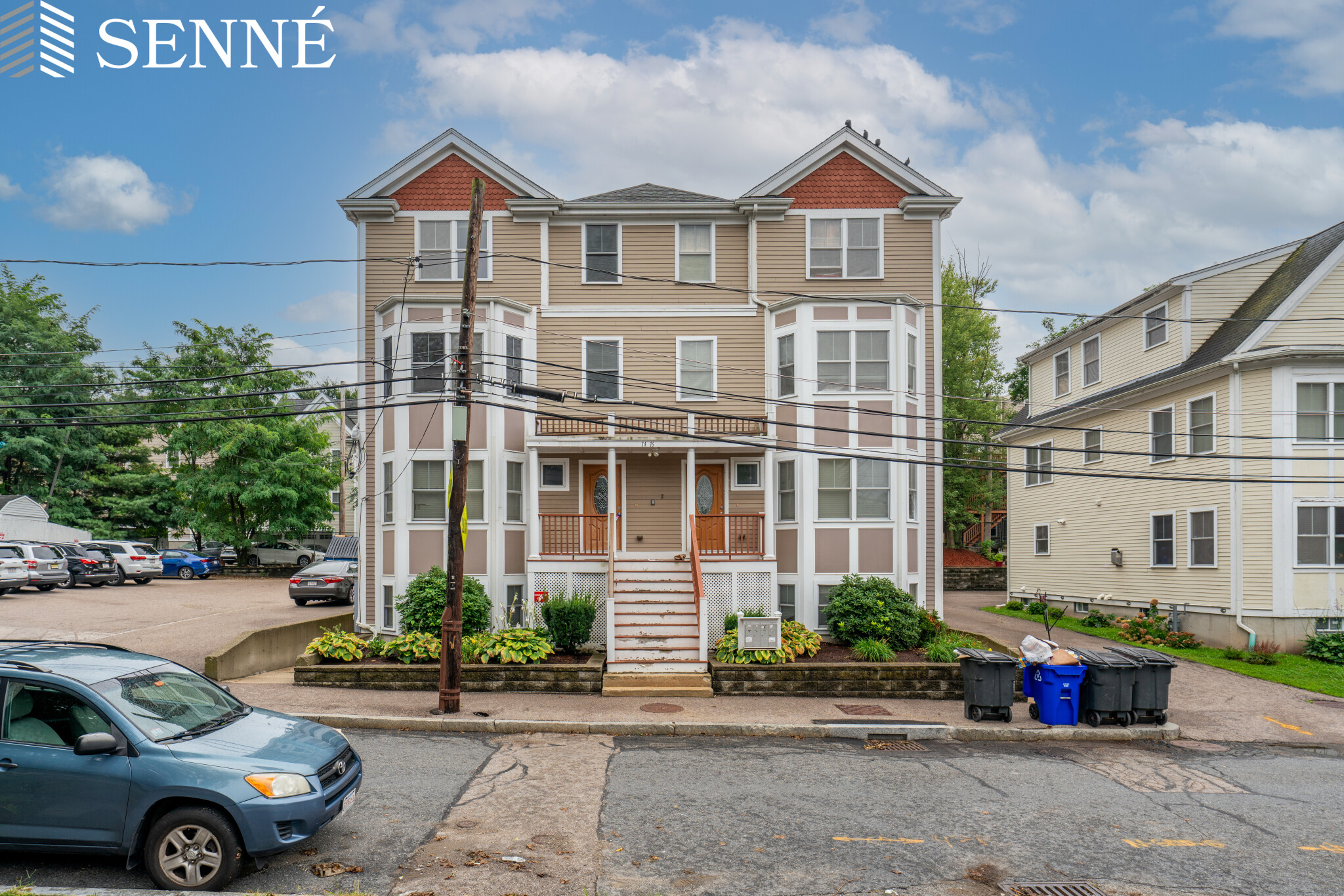 16 Notre Dame St, Roxbury