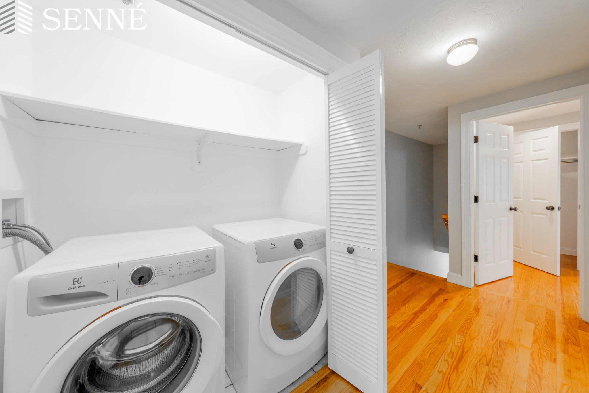 16 Notre Dame St, Roxbury