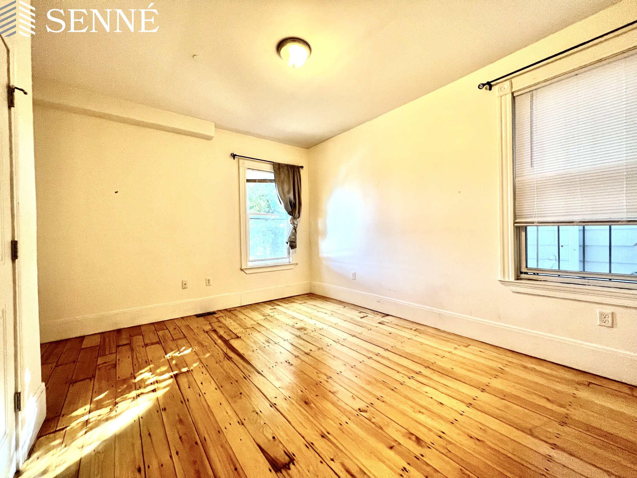 28 Fisher Ave, Roxbury