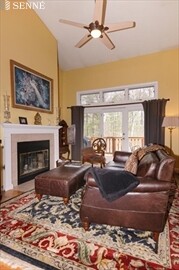 21 Greystone Ct, Burlington