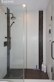 21 Greystone Ct, Burlington