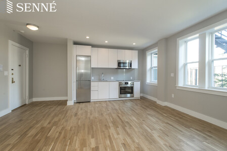 138 Highland Ave, Somerville