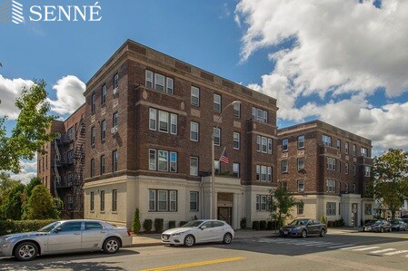 136 Highland Ave, Somerville
