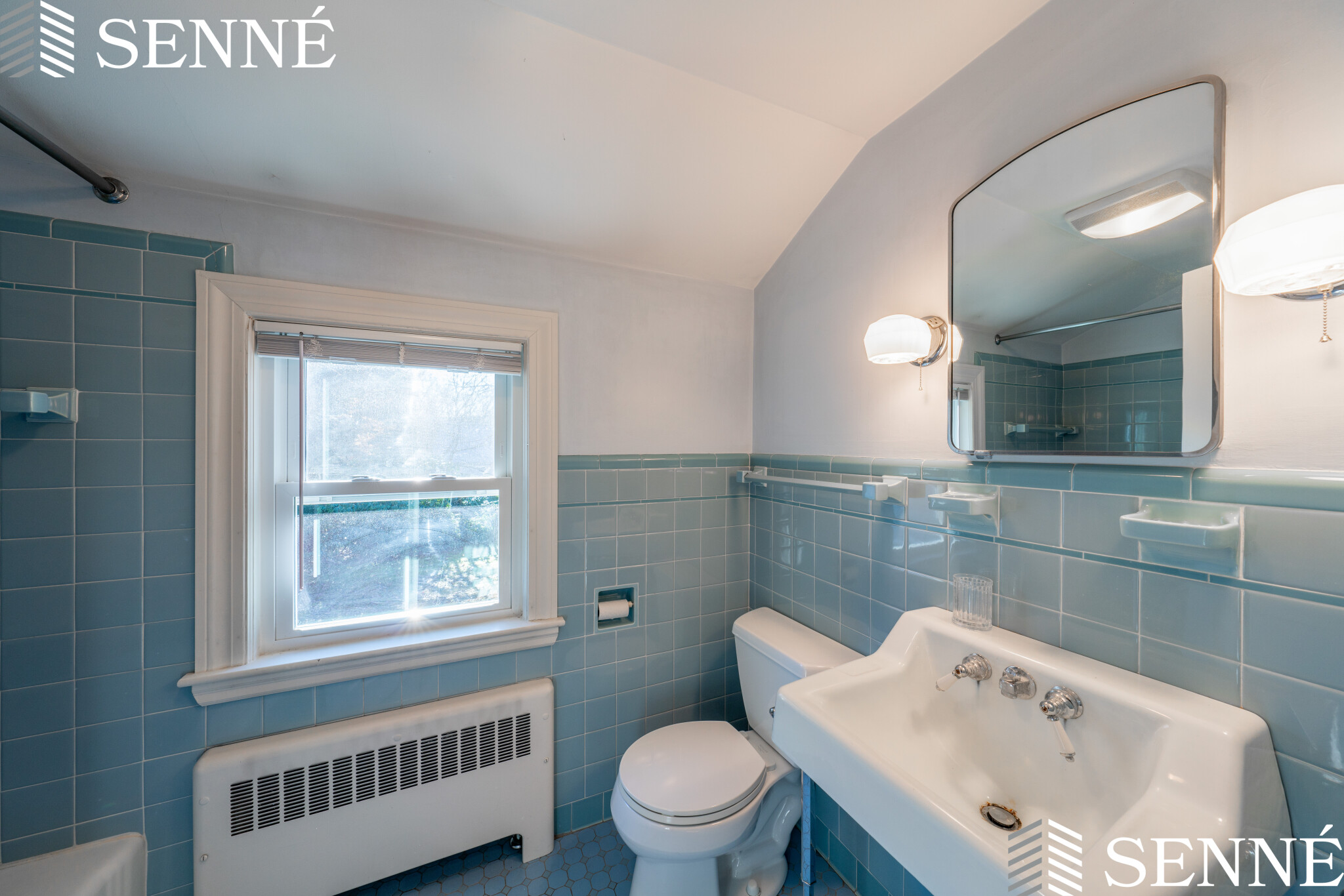 10 Bennett Rd, Wayland