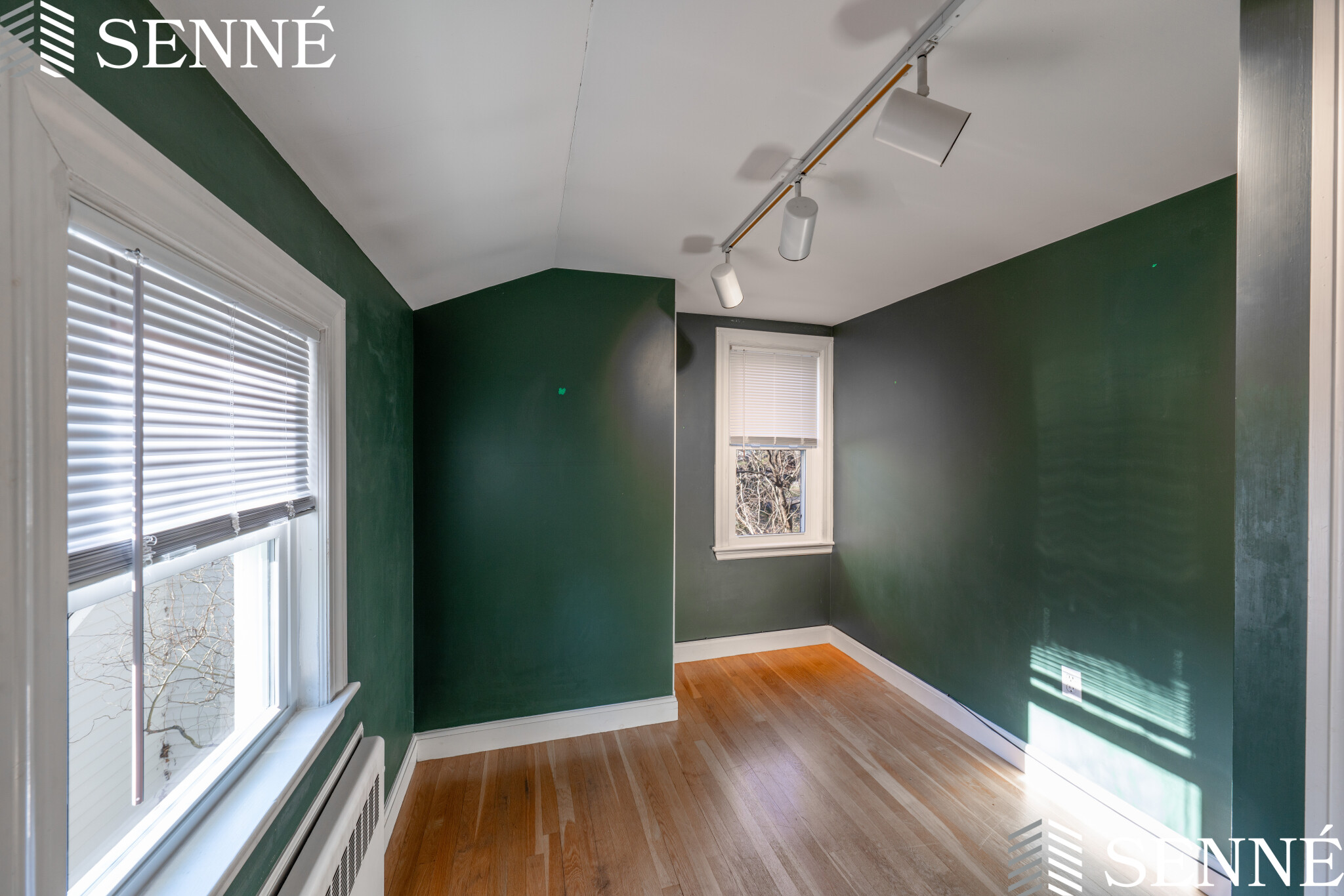 10 Bennett Rd, Wayland