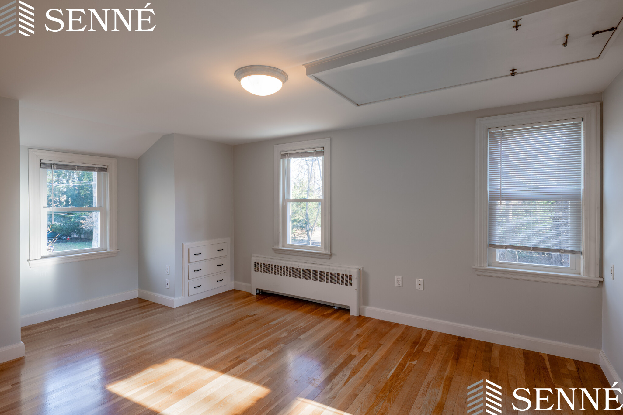 10 Bennett Rd, Wayland