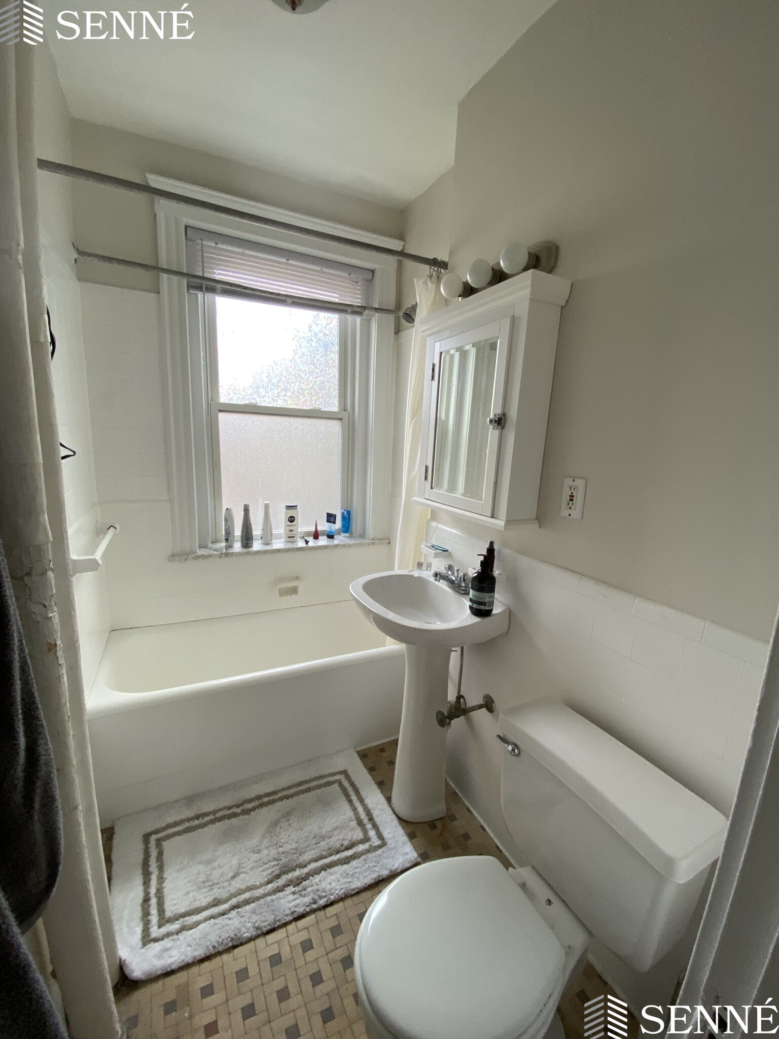 30 Langdon St, Neighborhood Nine