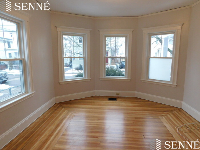 35 Fairmont St, Arlington