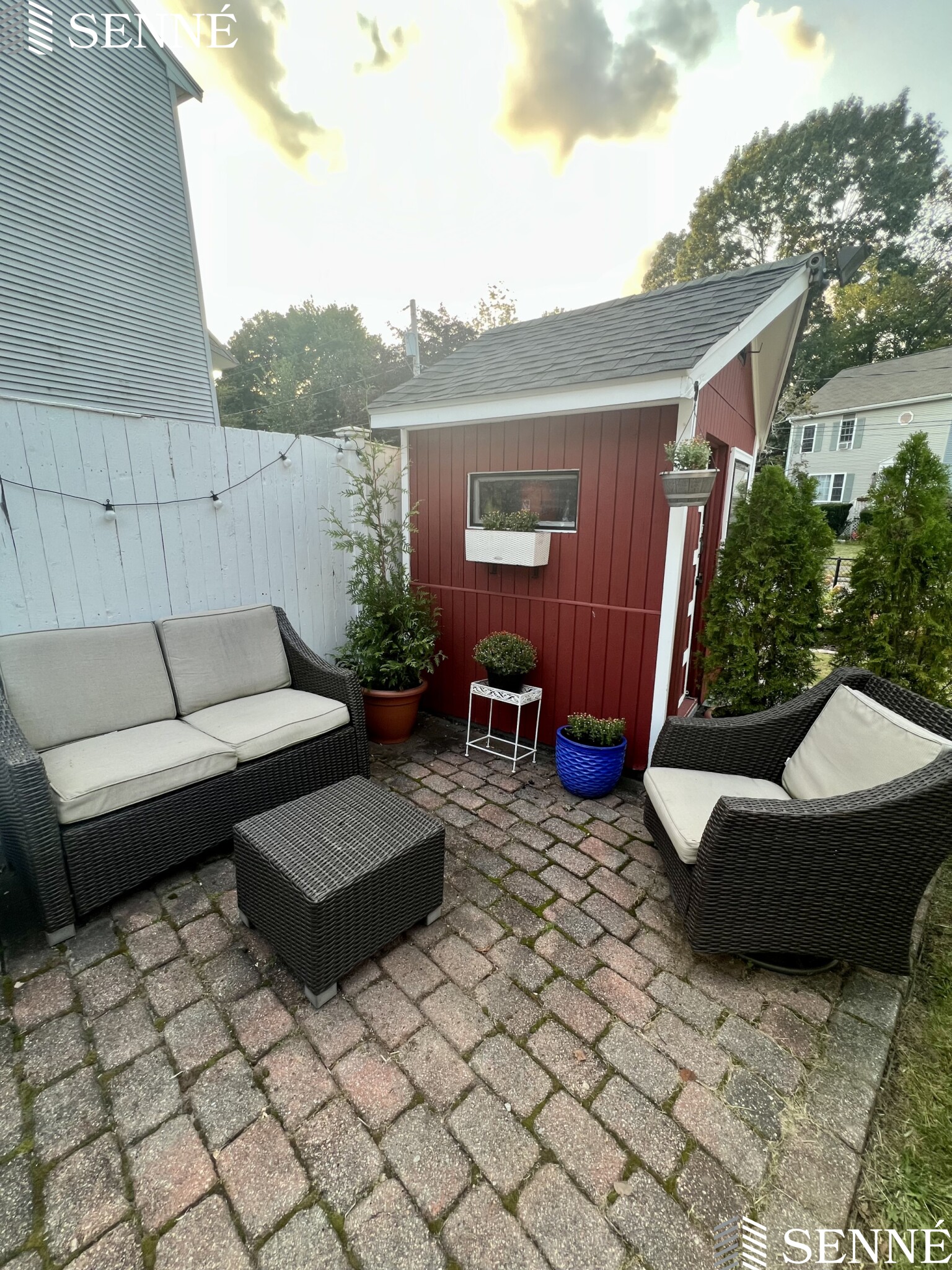 174 Seminole Ave, Waltham