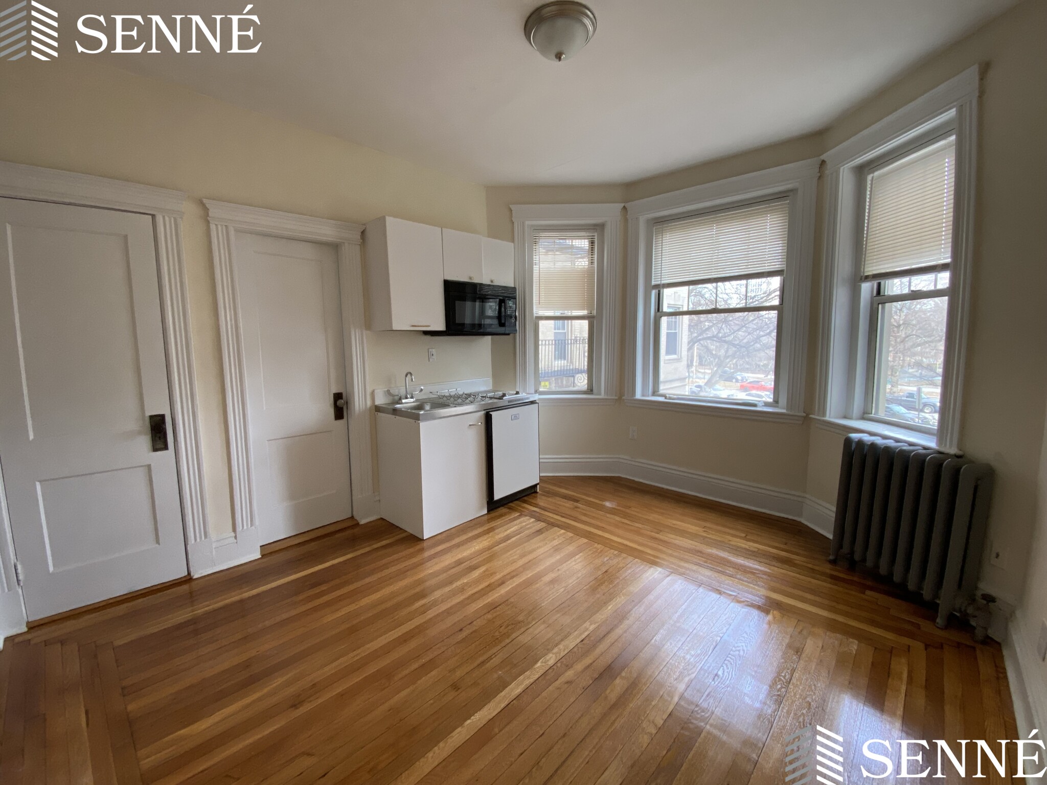 27 Park Dr, Back Bay