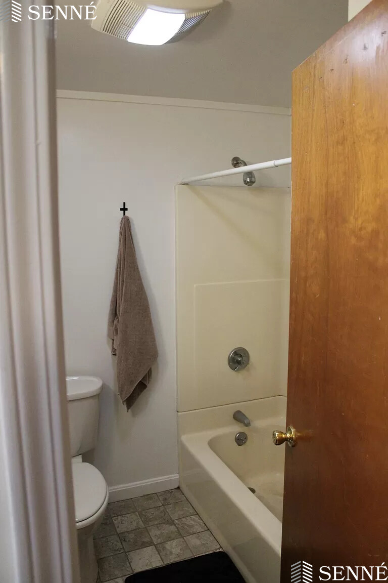 35 Davis Sq, Davis Square