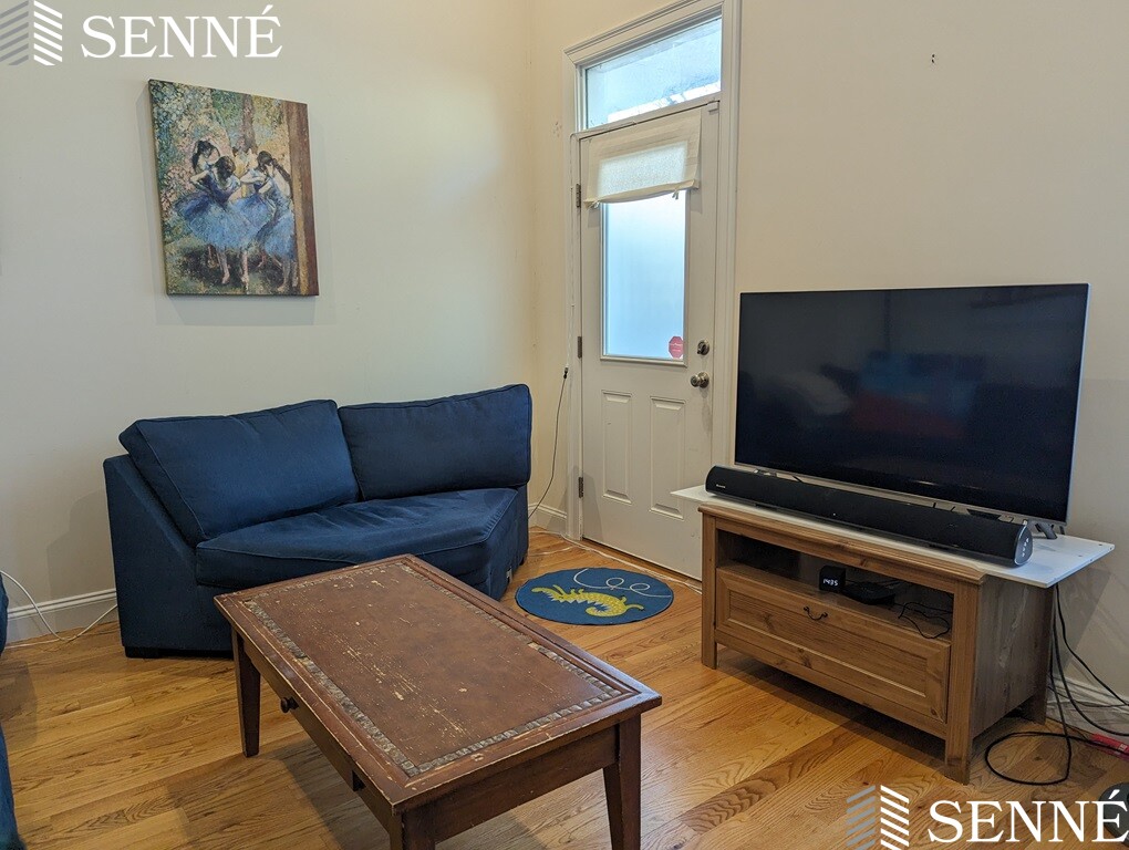 105 Harvey St, North Cambridge