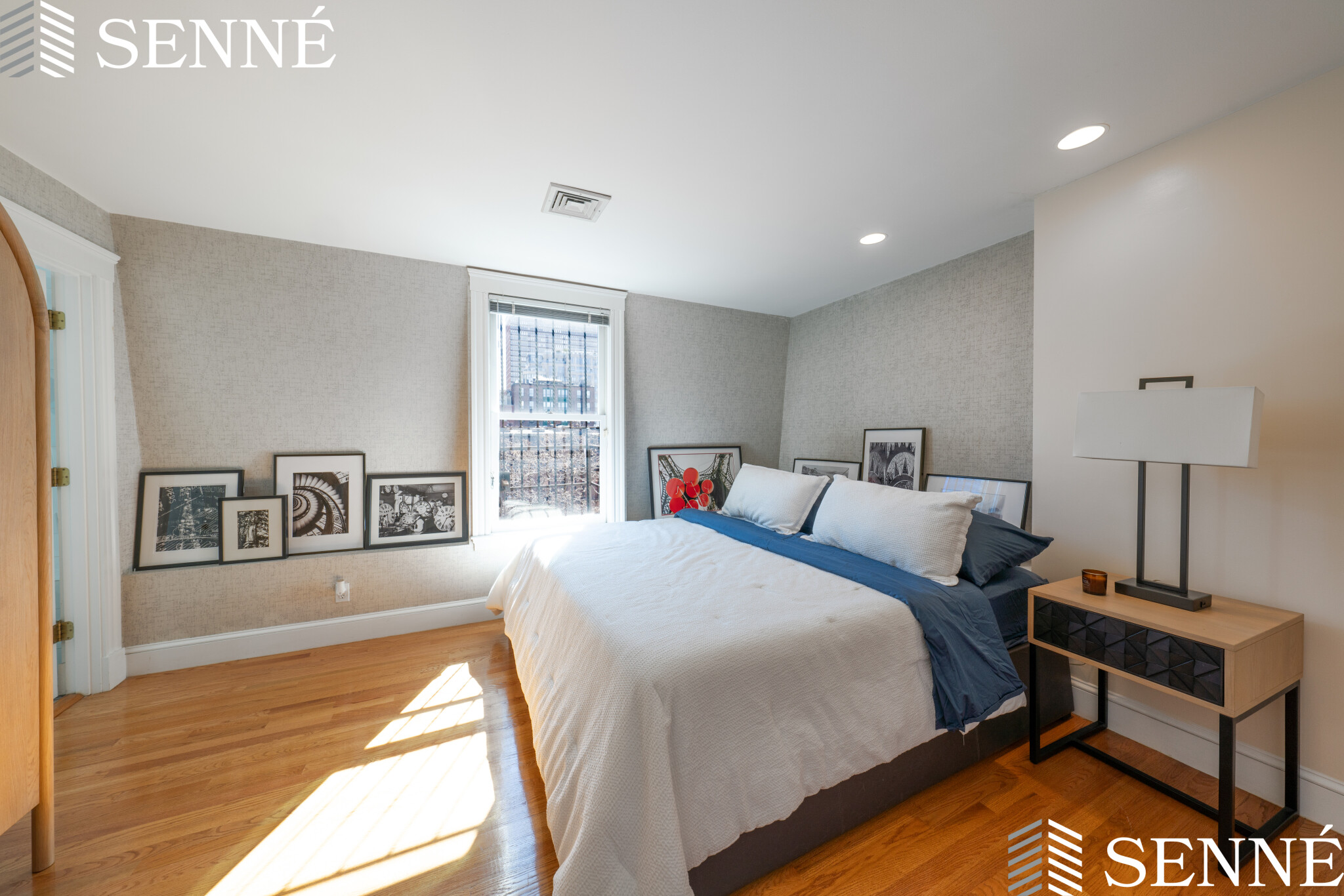 218 Commonwealth Ave, Back Bay