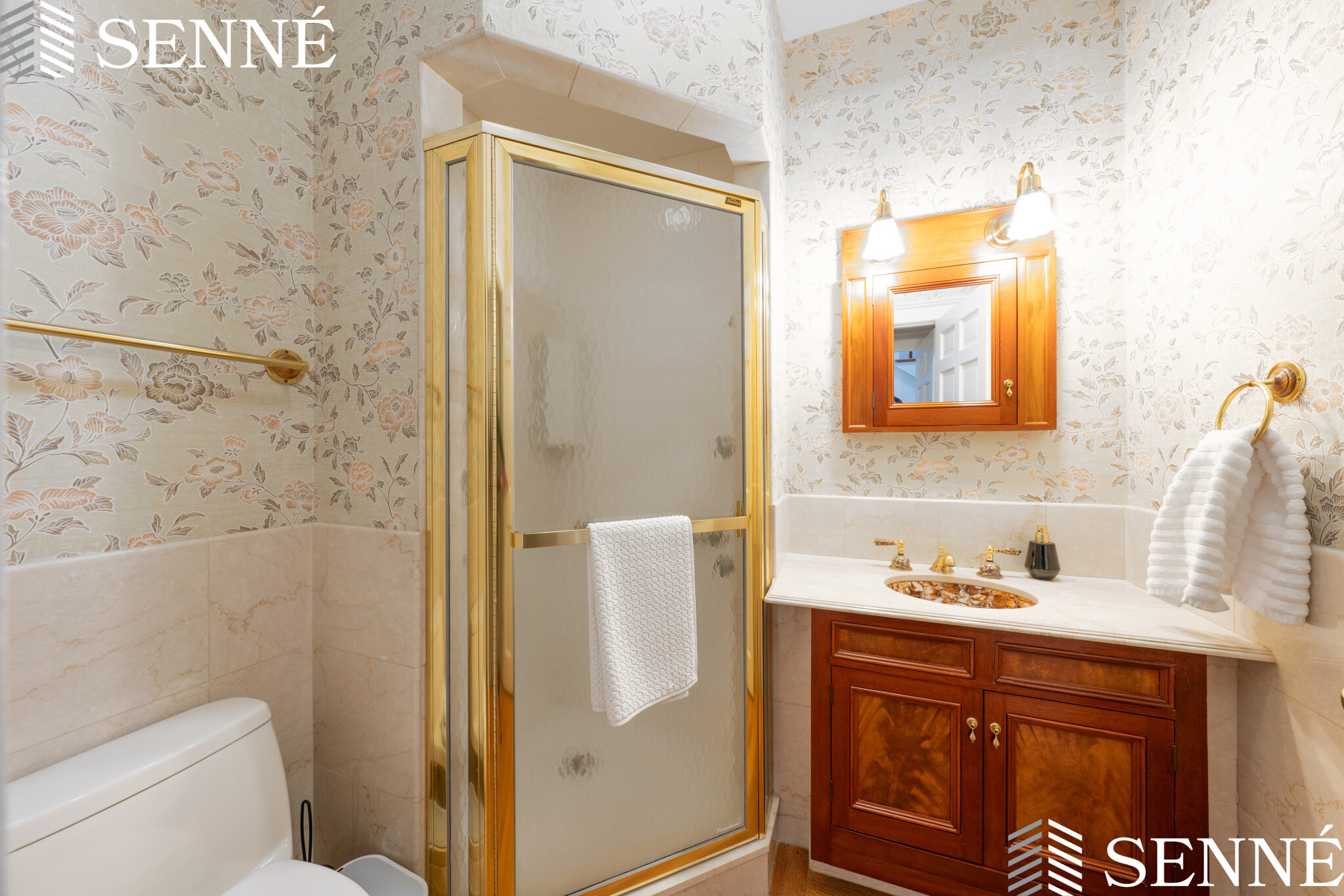 218 Commonwealth Ave, Back Bay