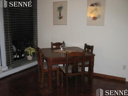 4 Trowbridge Pl, Mid-Cambridge