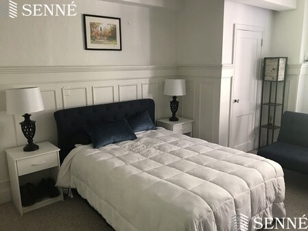 988 Memorial Dr, West Cambridge