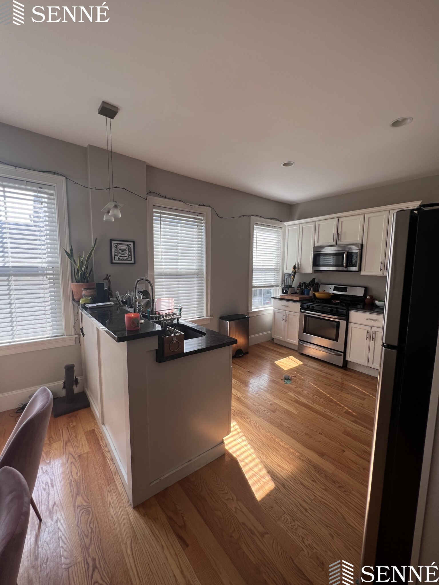 563 Cambridge St, East Cambridge