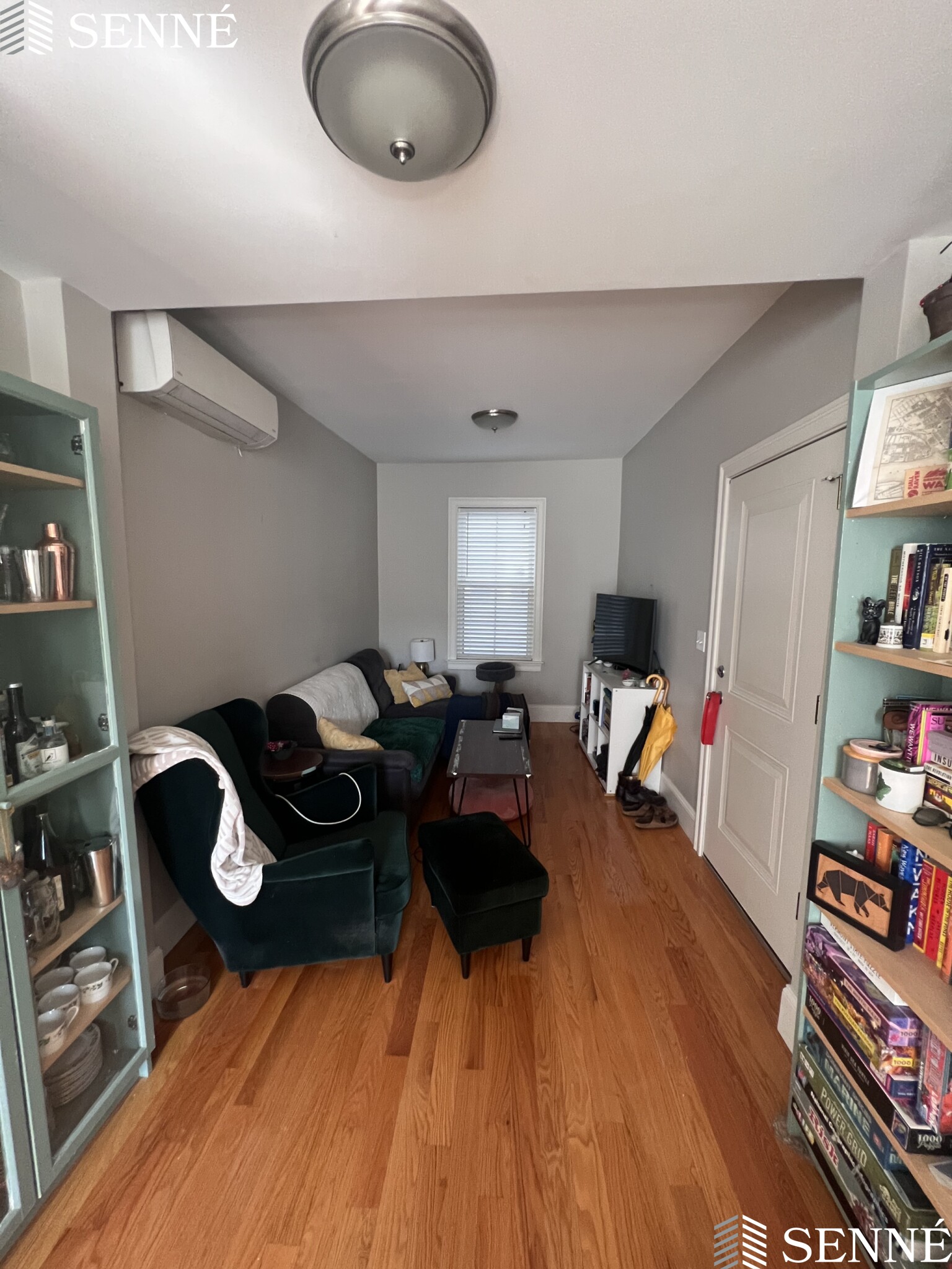 563 Cambridge St, East Cambridge