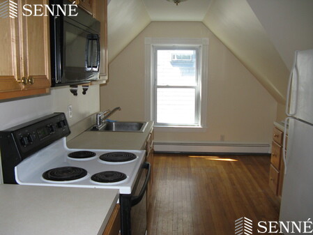 1539 Cambridge St, Mid-Cambridge