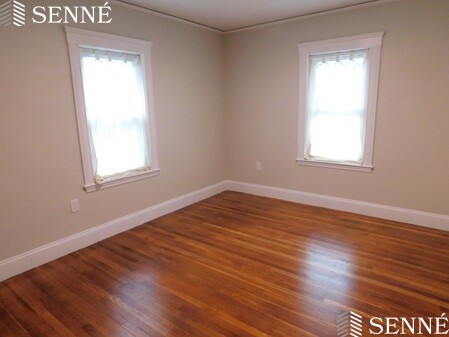 44 Concord Rd, Watertown