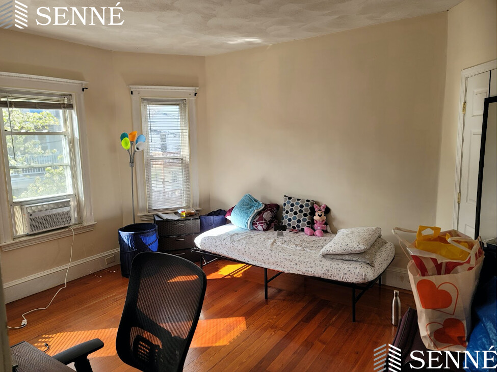 5 Boston Ave, Powder House Square