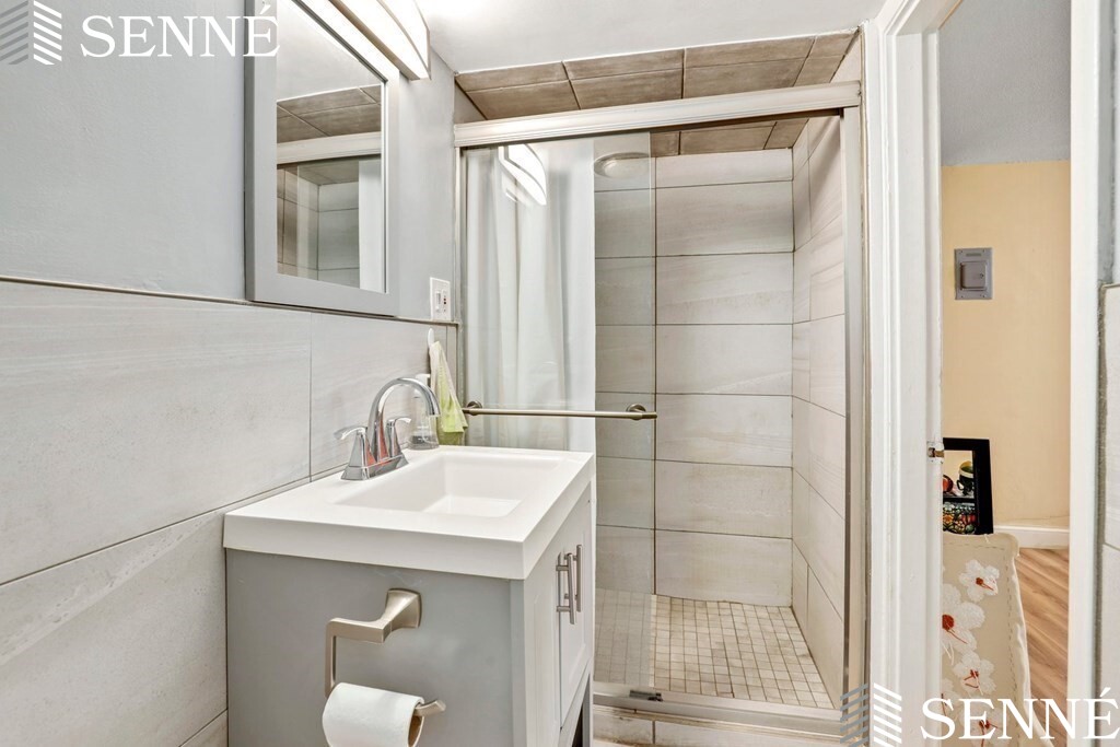 81 Summer St, Spring Hill