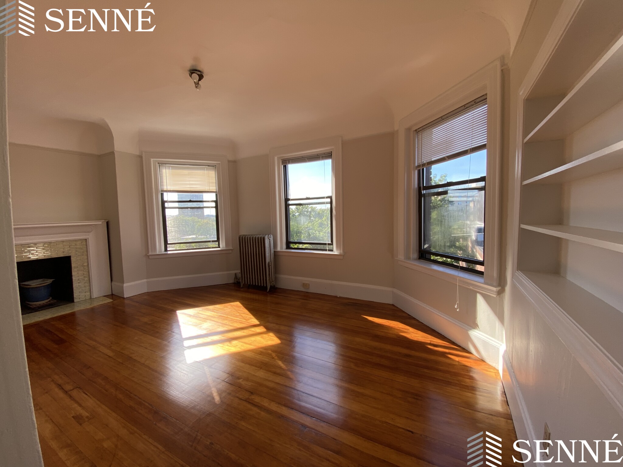 1010 Massachusetts Ave, Riverside