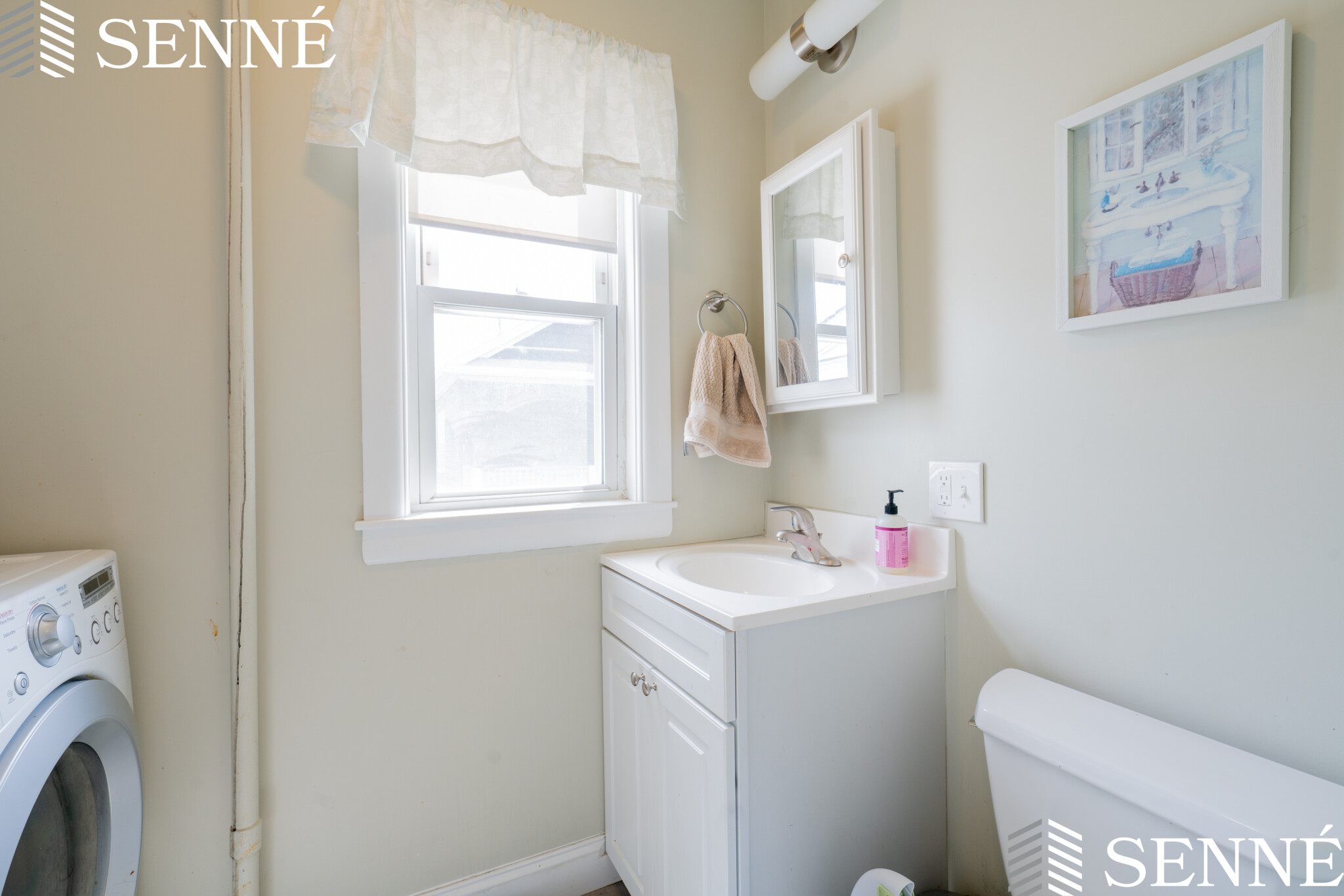 77 Pearson Ave, Powder House Square