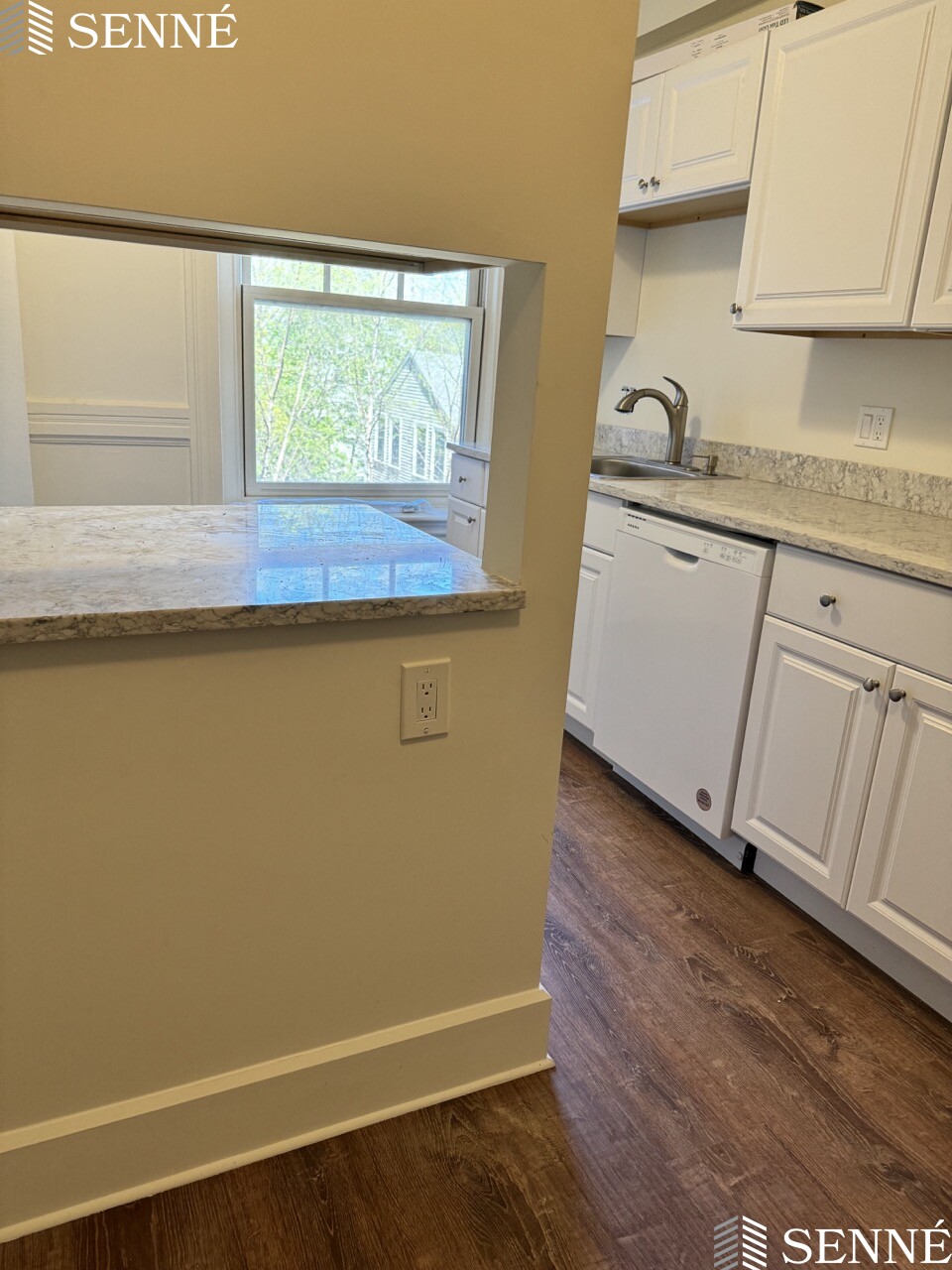 55 Magazine, Central Square