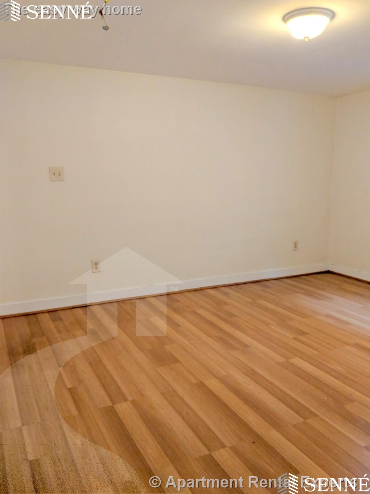 400 Franklin St, Riverside