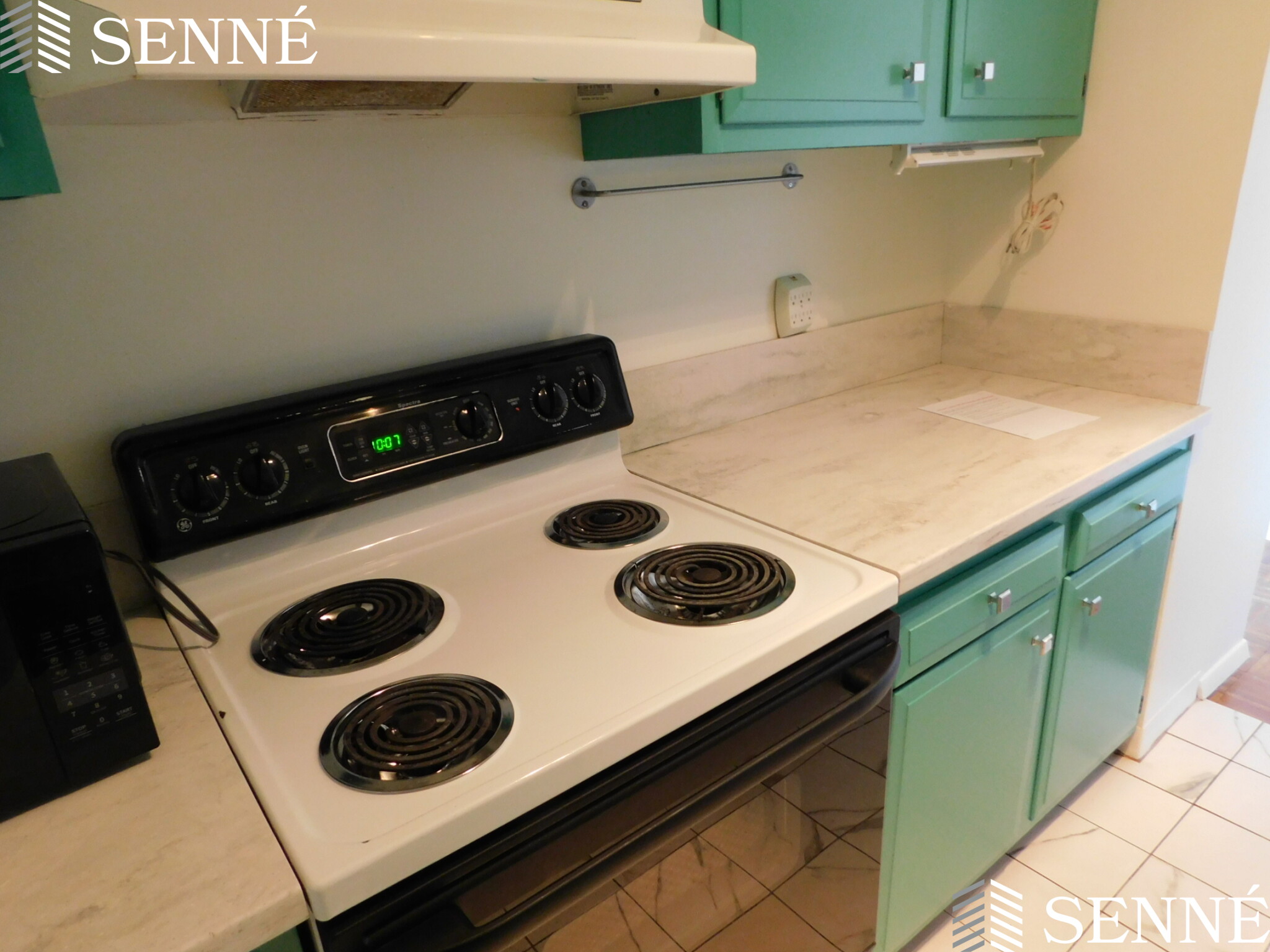 1105 Massachusetts Ave, Harvard Square