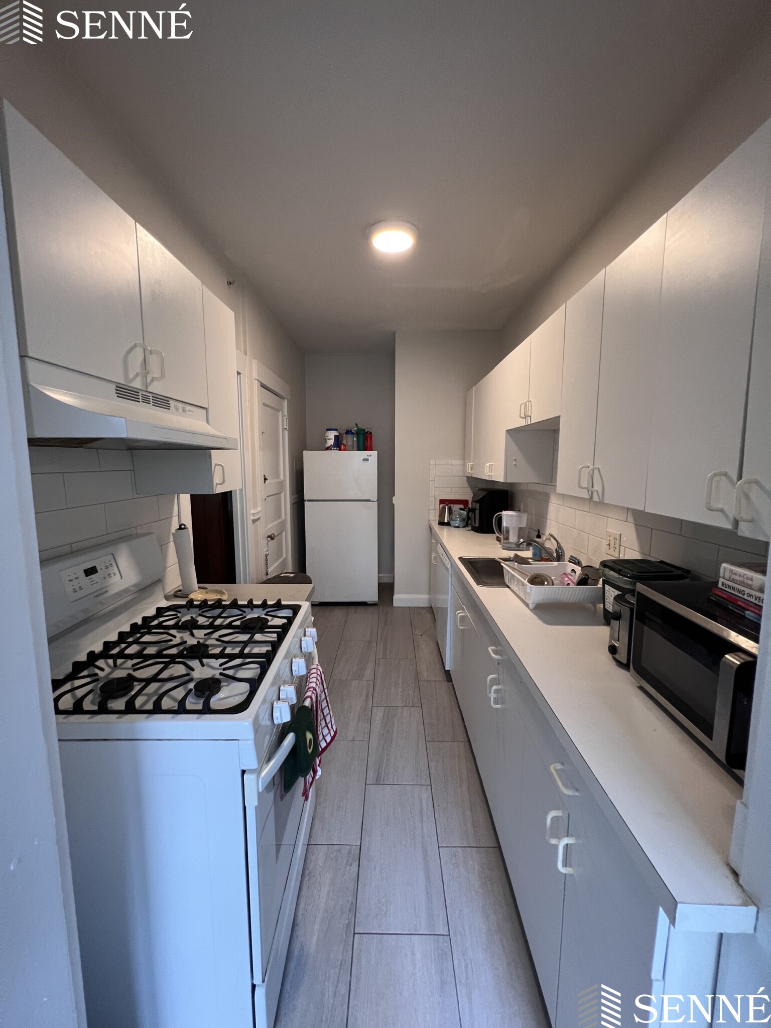 3 Linnaean St, Neighborhood Nine