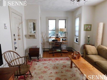 70 Cushing St, Strawberry Hill