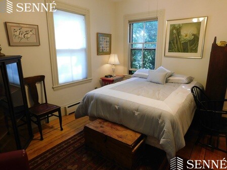 70 Cushing St, Strawberry Hill