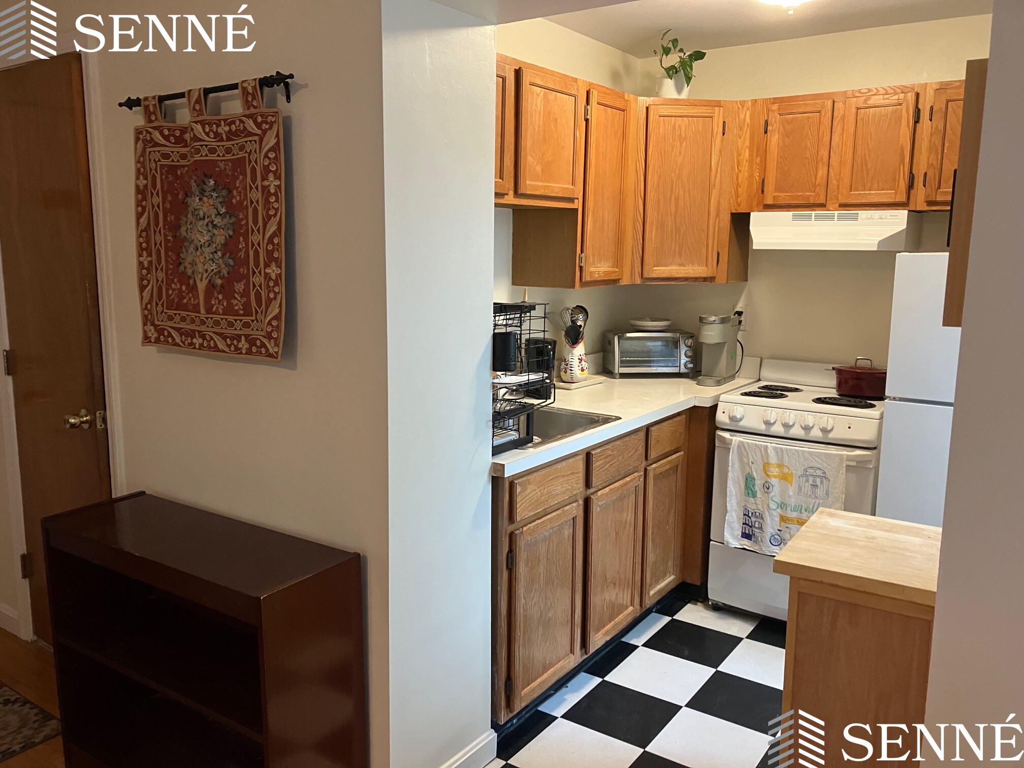 35 Davis Sq, Davis Square