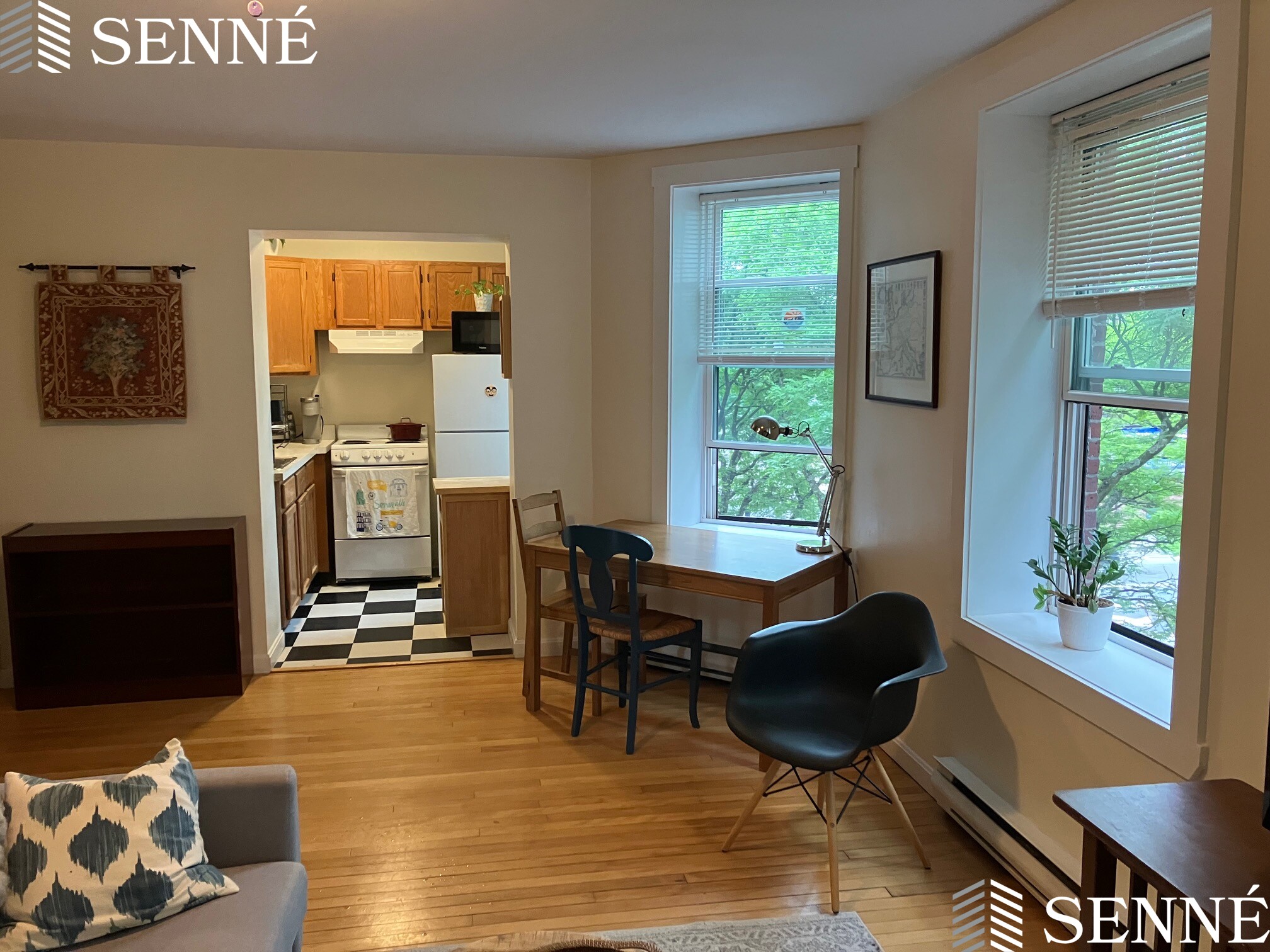 35 Davis Sq, Davis Square