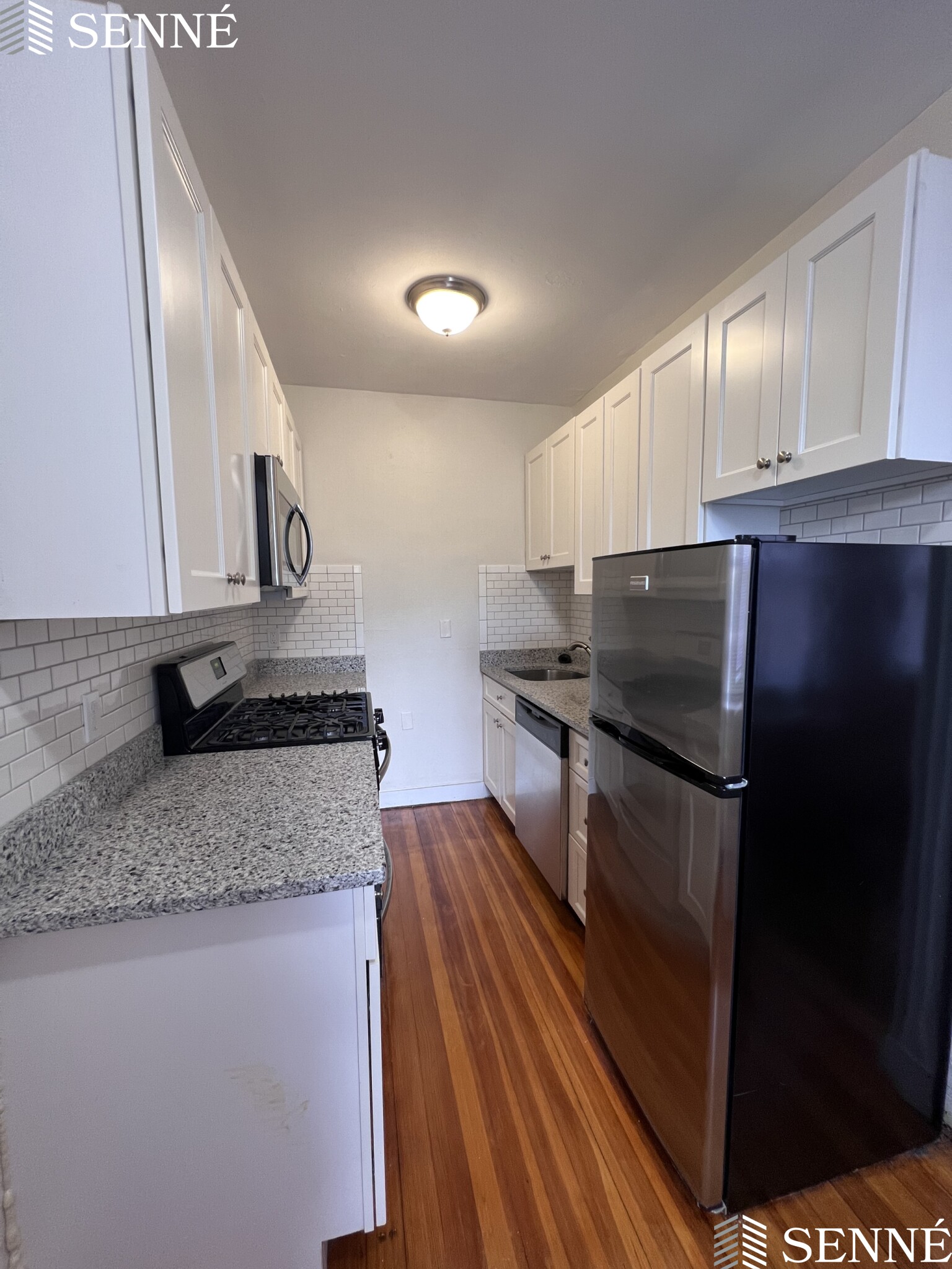 28 Langdon St, Neighborhood Nine