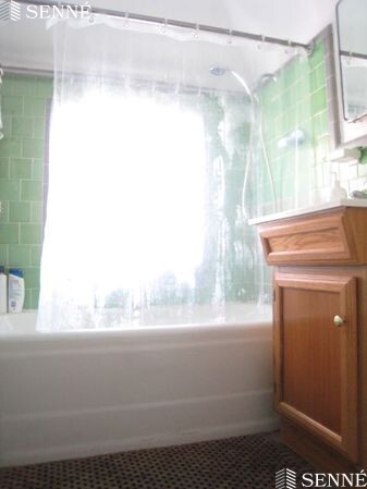 2 Forest St, Baldwin