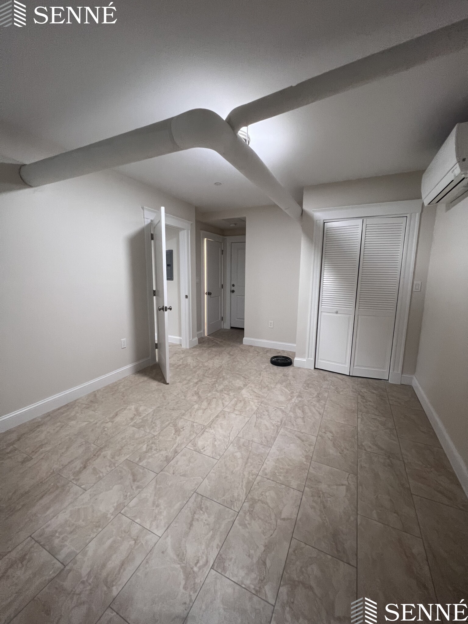 3 Linnaean St, Neighborhood Nine