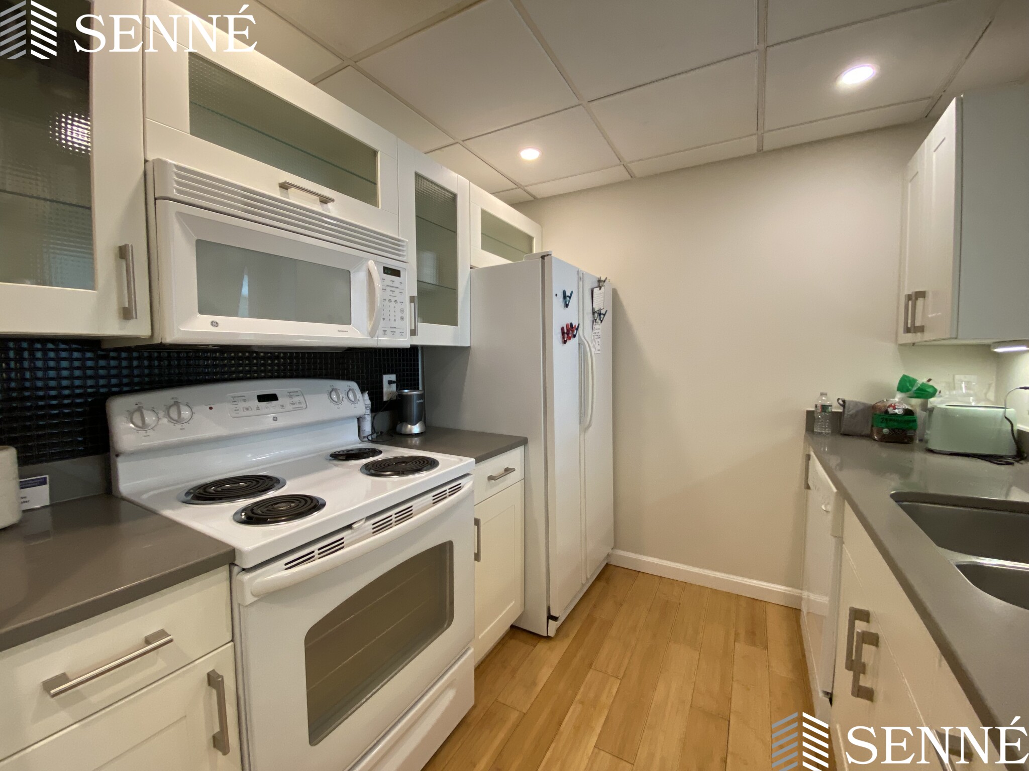 1008 Massachusetts Ave, Harvard Square