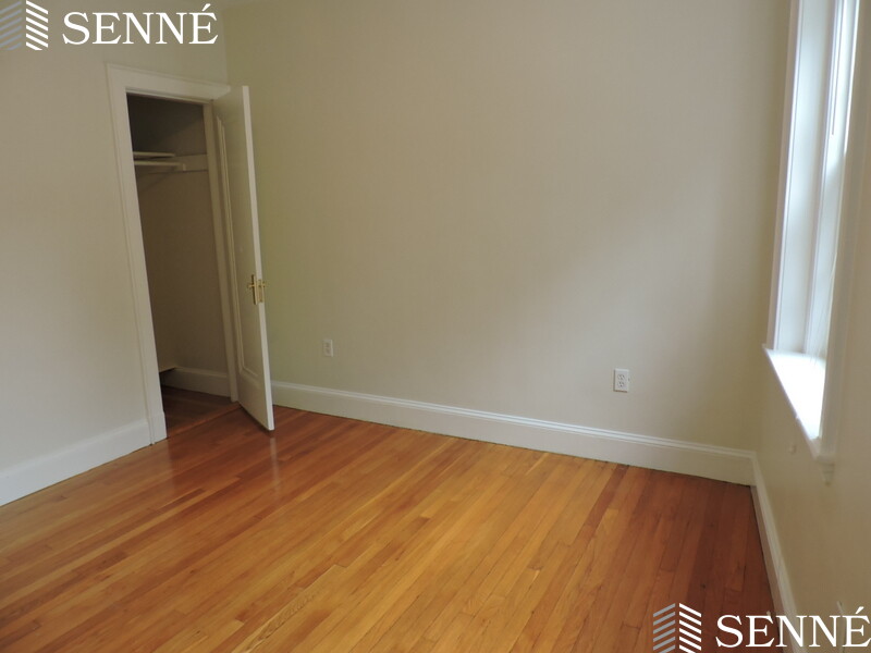 353 Harvard St, Mid-Cambridge