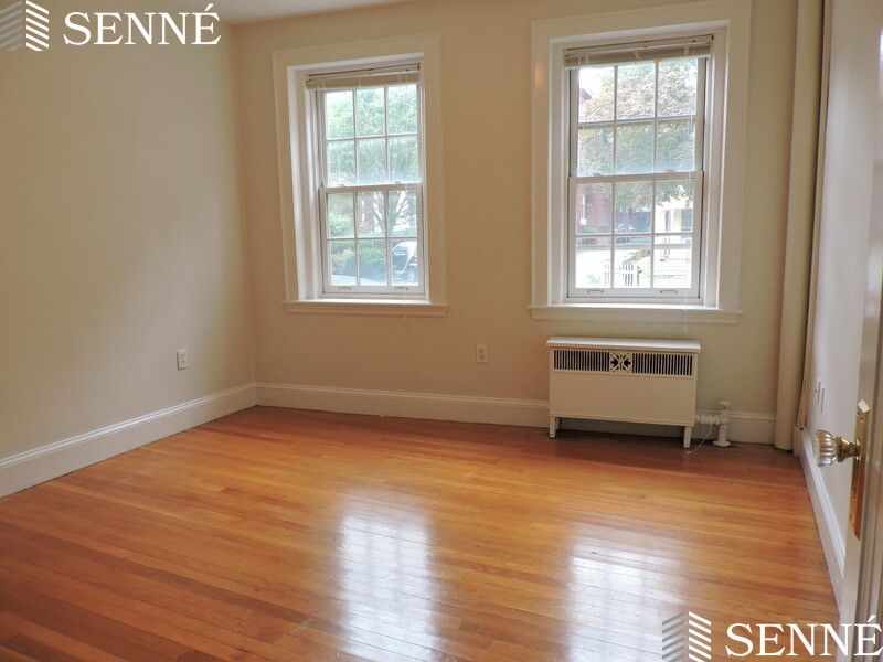 353 Harvard St, Mid-Cambridge