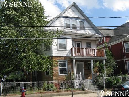 21 Windom St, Davis Square