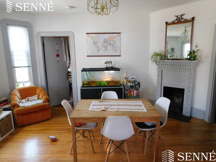 21 Windom St, Davis Square