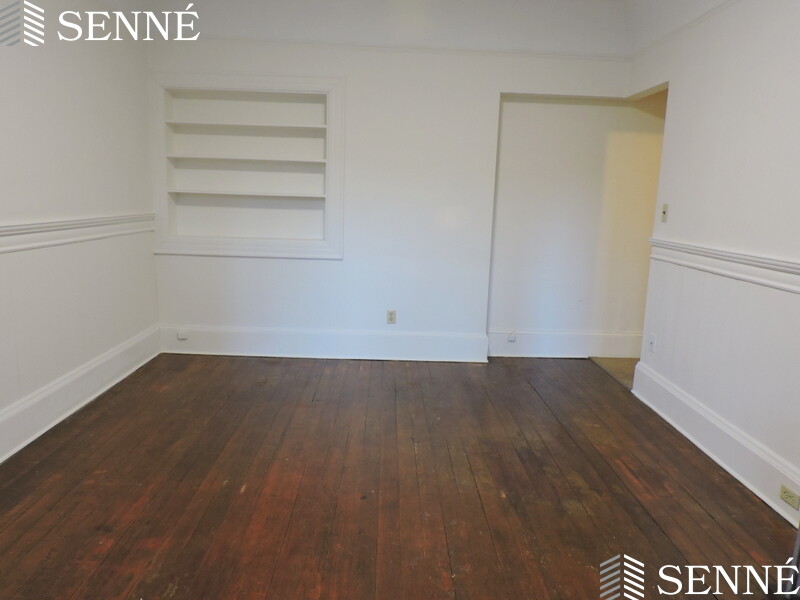 1010 Cambridge St, Wellington-Harrington